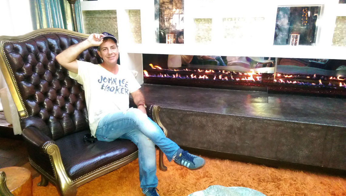  MUSICdise™ About - MUSICdise CEO Philip Warbasse at Home. ©Philip Warbasse